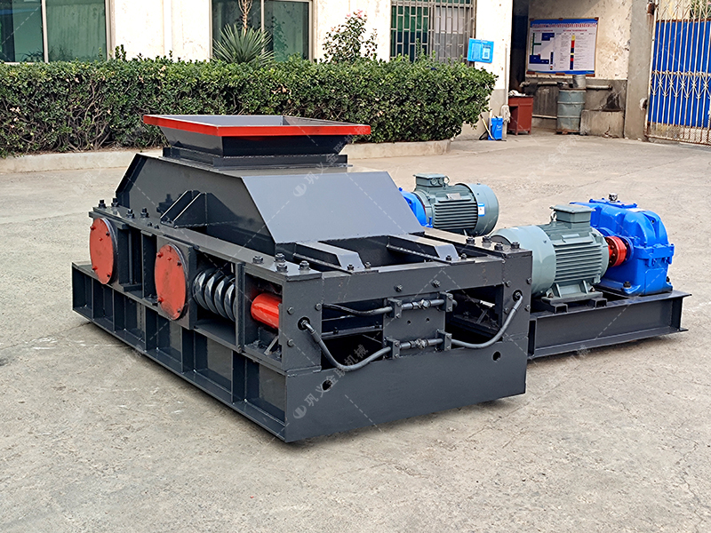 2PG800x600對(duì)輥破碎機(jī)發(fā)貨圖片_發(fā)往貴州貴陽(yáng)_破碎鵝卵石